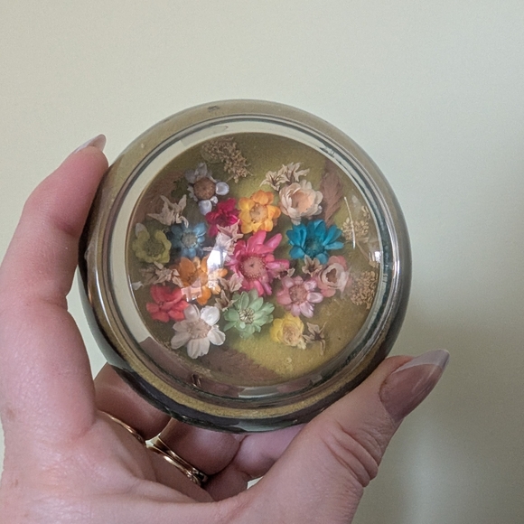 Floral Paperweight with Colorful Flowers - Picture 2 of 10